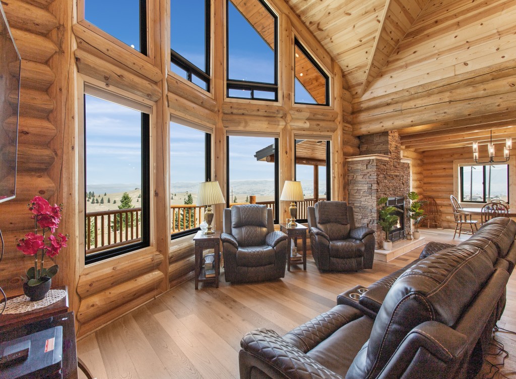 Impressive Log Home in Butte, Montana