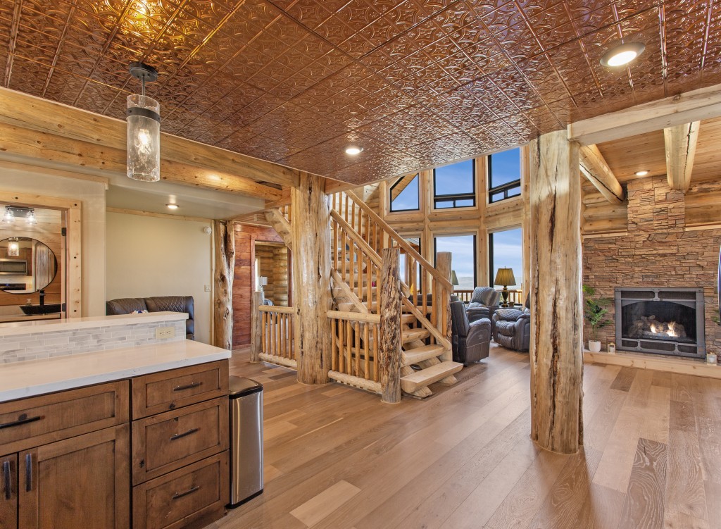 Impressive Log Home in Butte, Montana