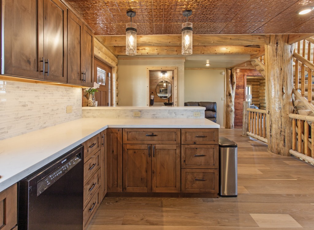 Impressive Log Home in Butte, Montana