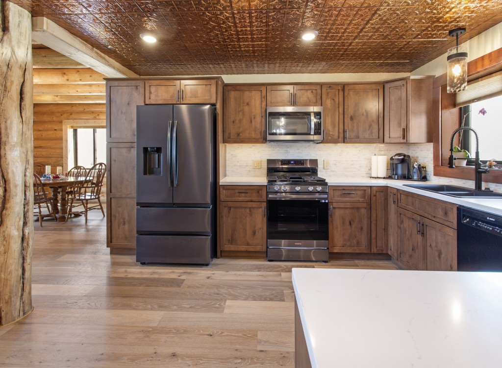 Impressive Log Home in Butte, Montana
