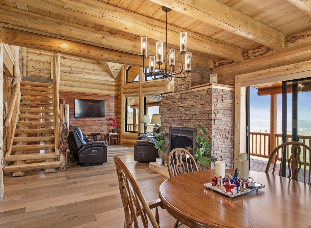 Impressive Log Home in Butte, Montana