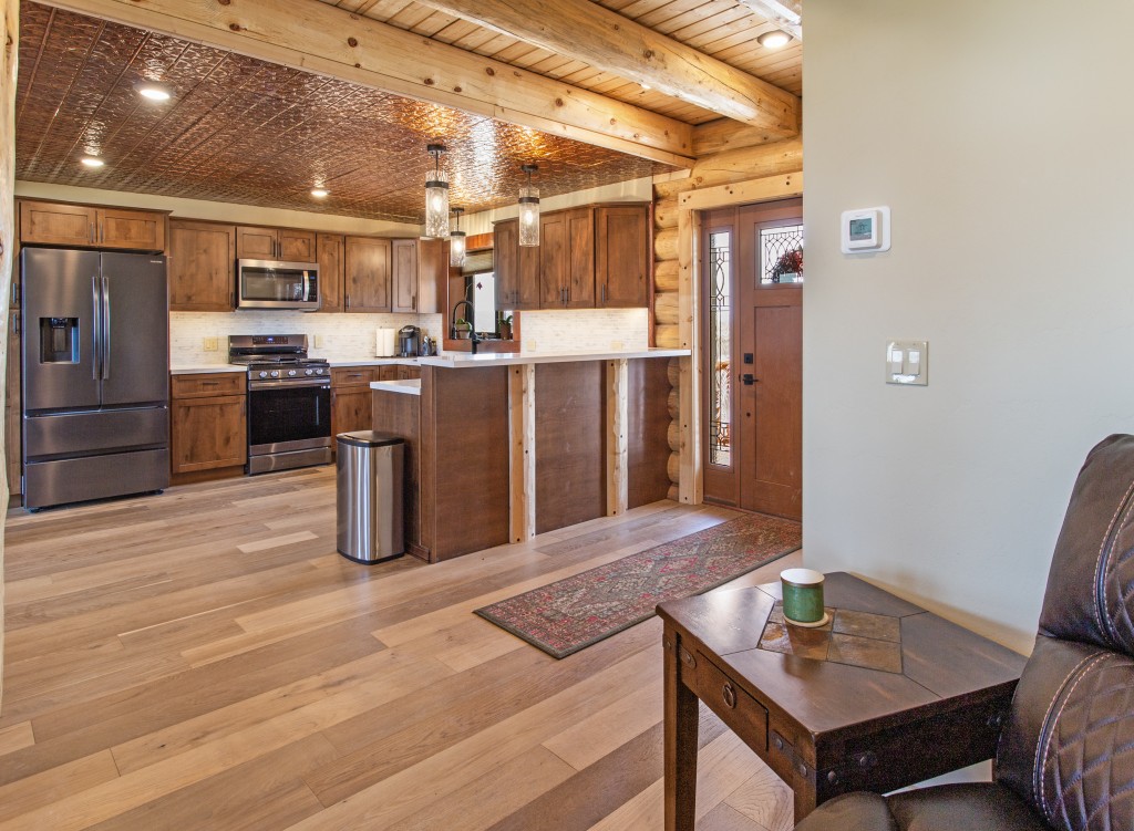 Impressive Log Home in Butte, Montana