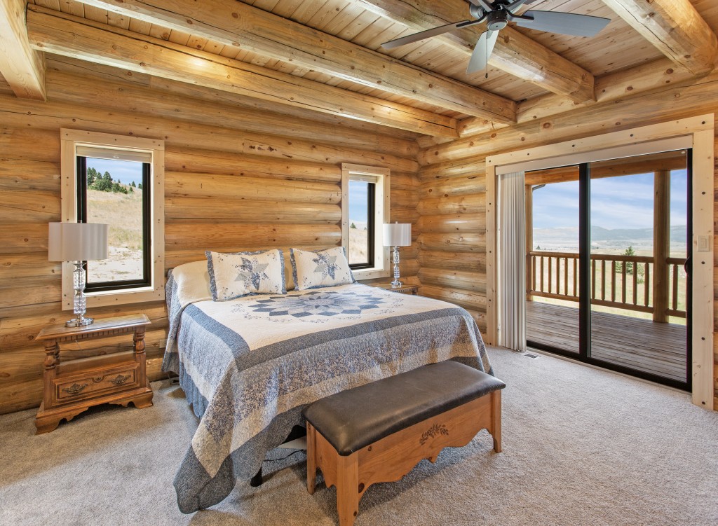 Impressive Log Home in Butte, Montana