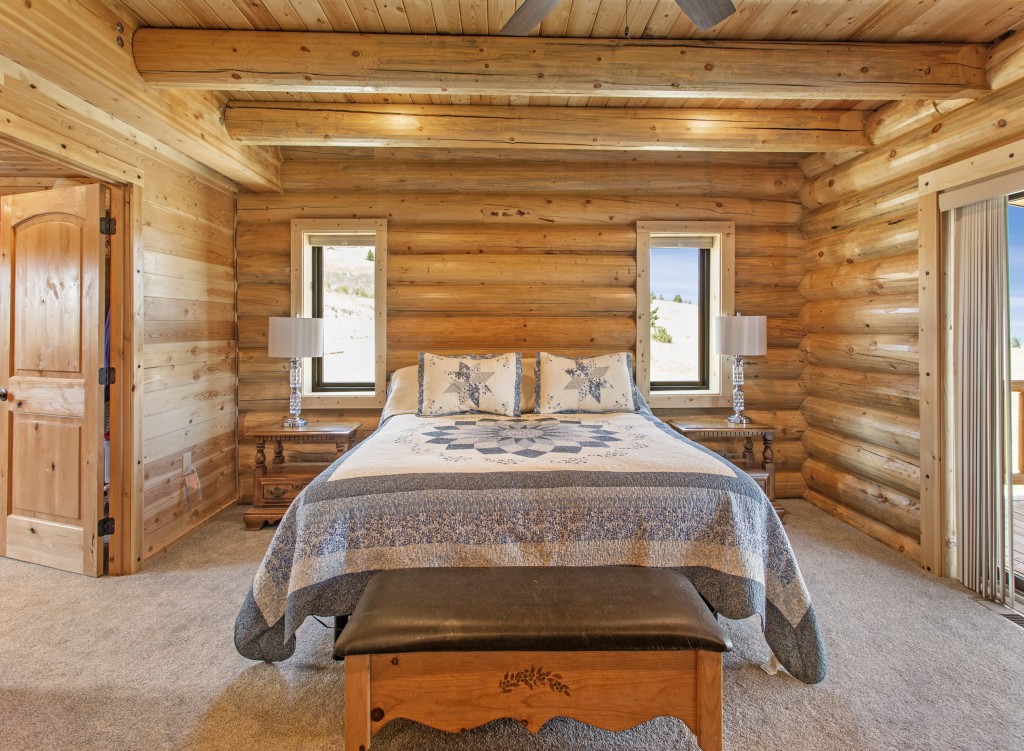 Impressive Log Home in Butte, Montana