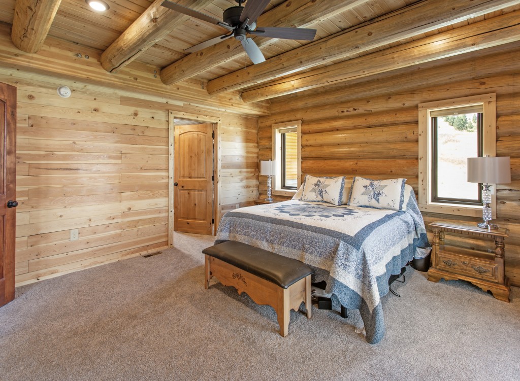 Impressive Log Home in Butte, Montana