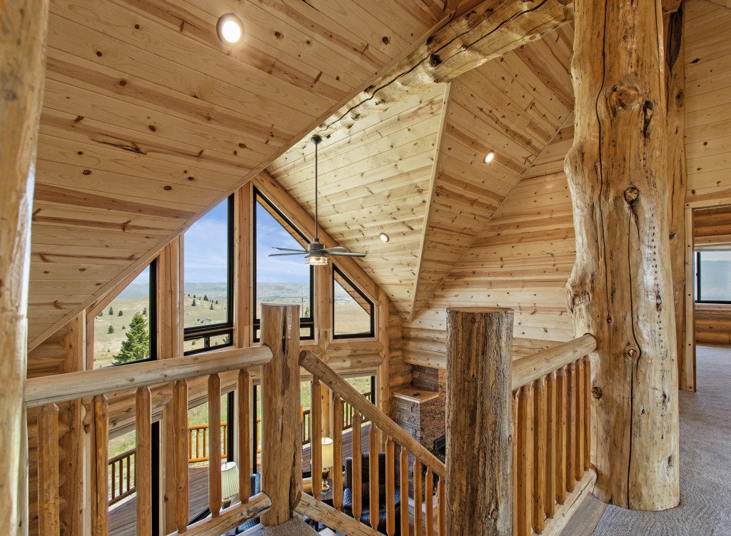 Impressive Log Home in Butte, Montana