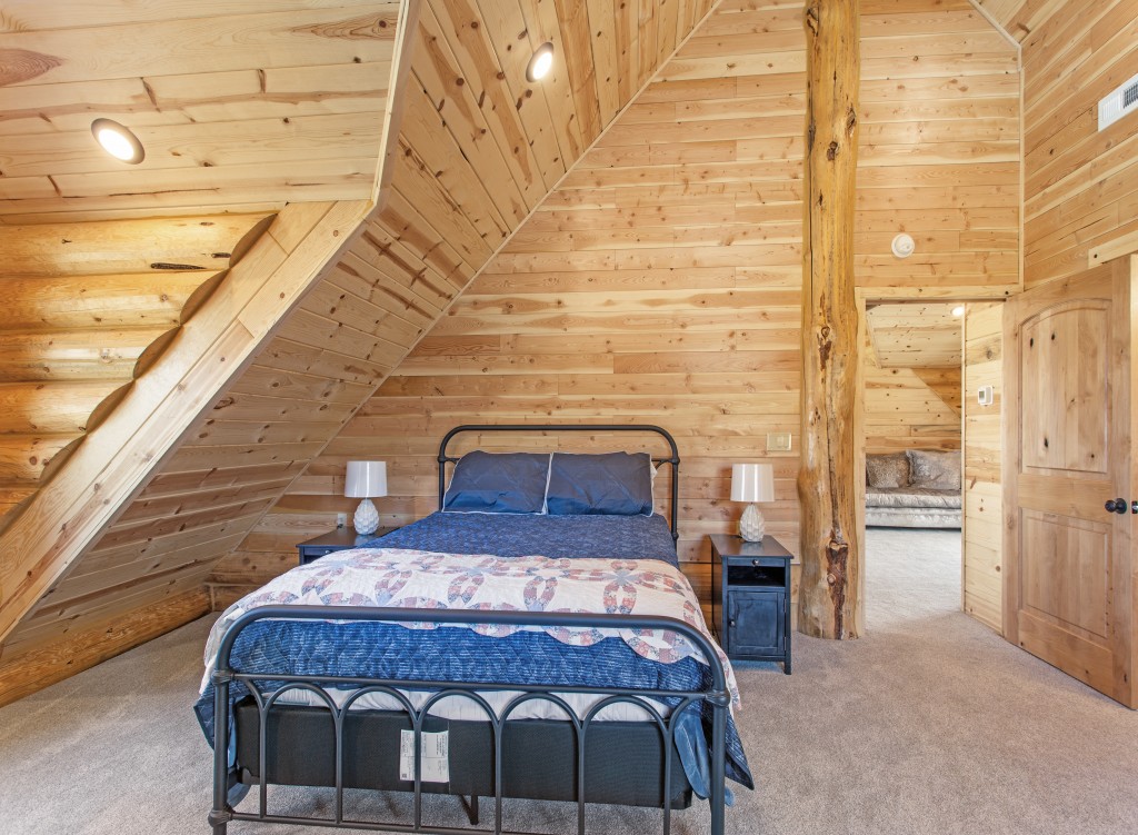Impressive Log Home in Butte, Montana
