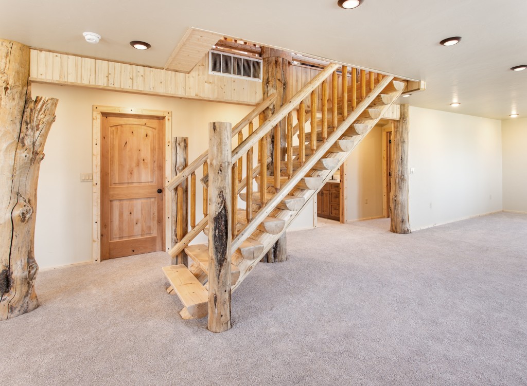 Impressive Log Home in Butte, Montana