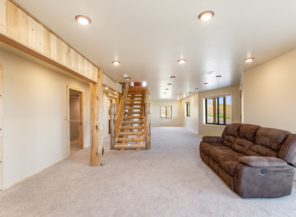 Impressive Log Home in Butte, Montana