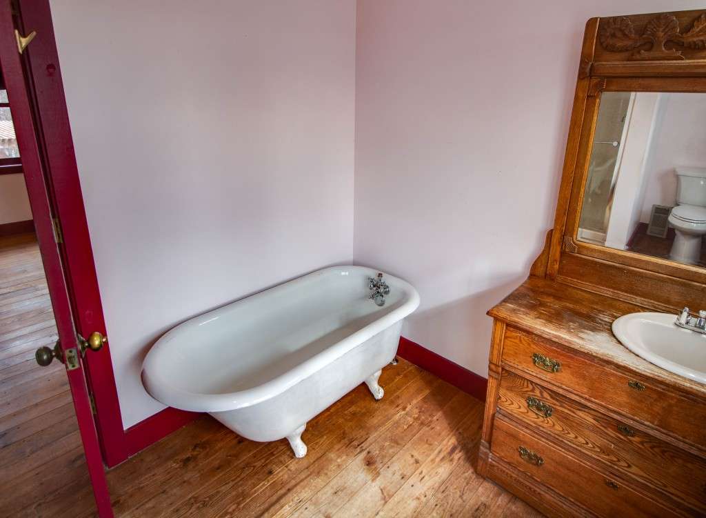 Property Image 38
