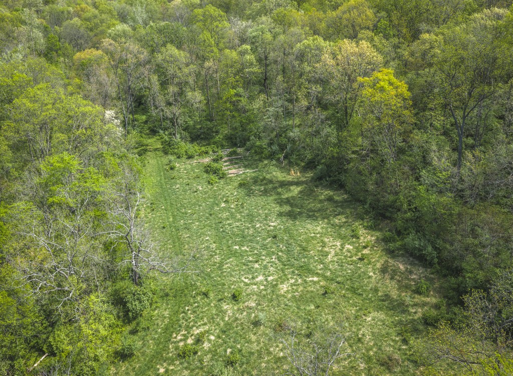 17816 Powerline Rd. Grafton, IL
