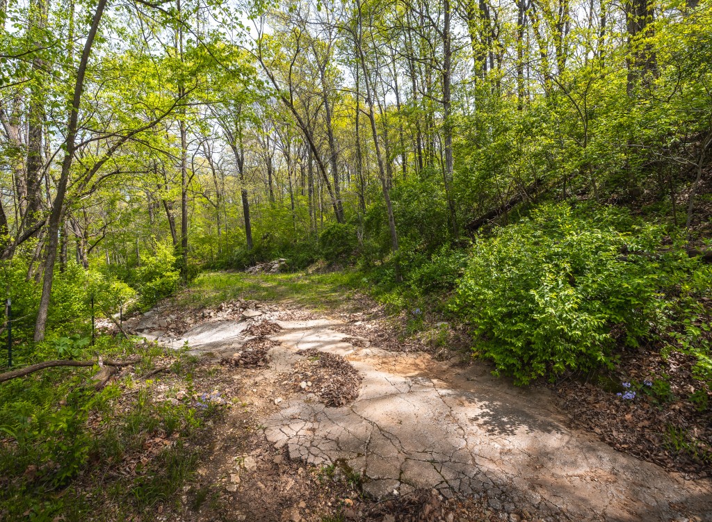 17816 Powerline Rd. Grafton, IL