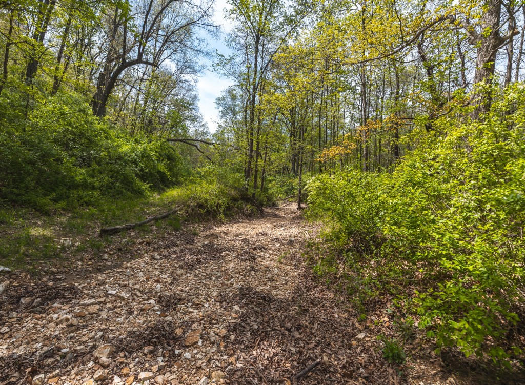 17816 Powerline Rd. Grafton, IL