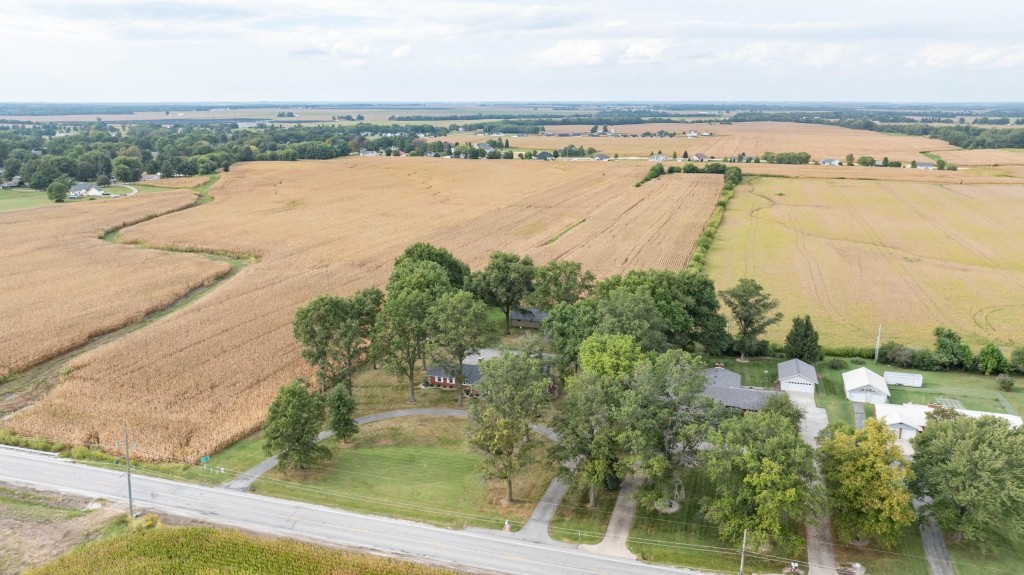 24018 State Highway 16, Jerseyville, IL