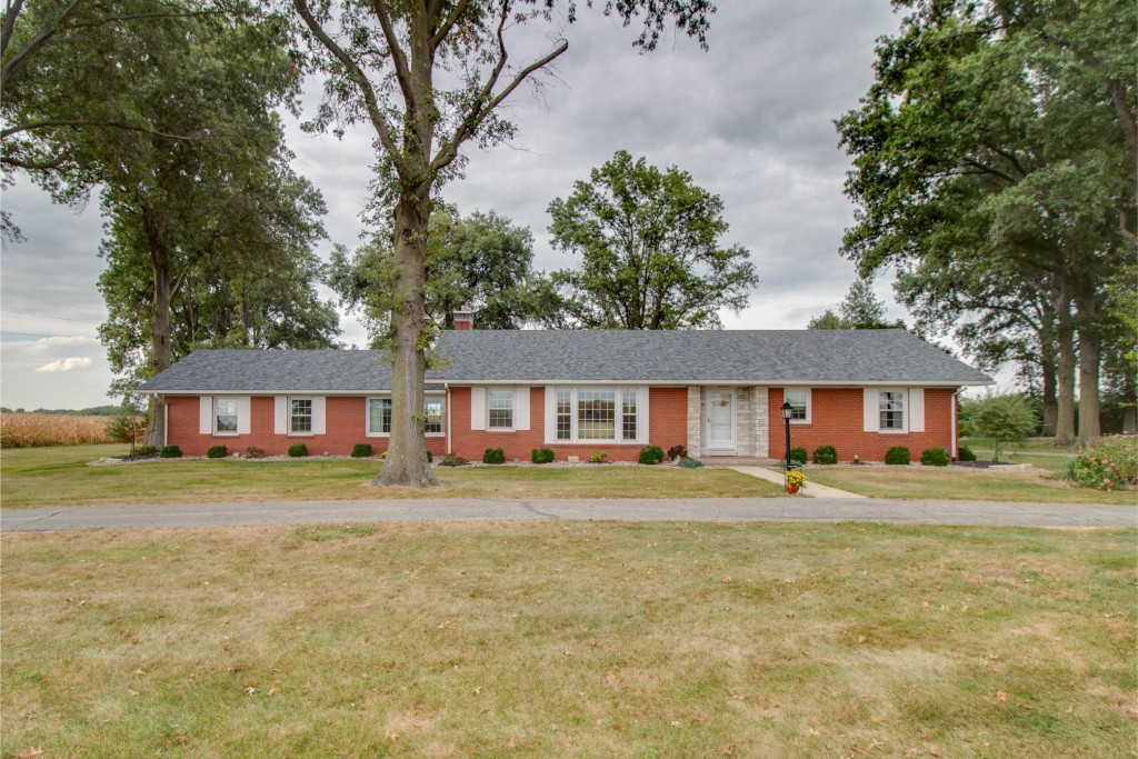 24018 State Highway 16, Jerseyville, IL