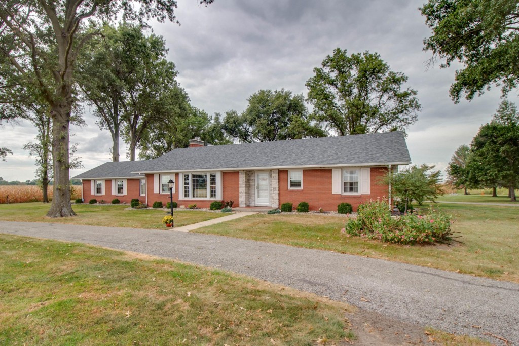 24018 State Highway 16, Jerseyville, IL