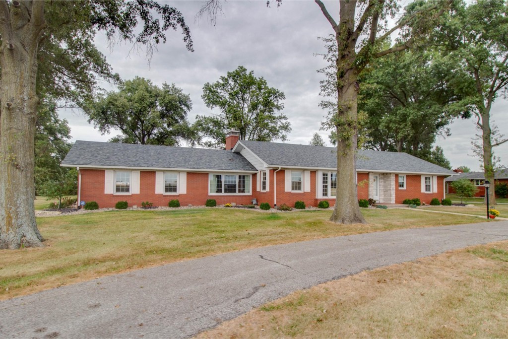 24018 State Highway 16, Jerseyville, IL