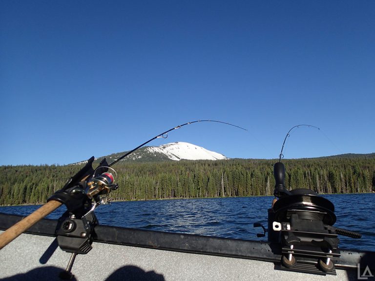 1762192243_7_Diamond-Lake-768x576.jpeg