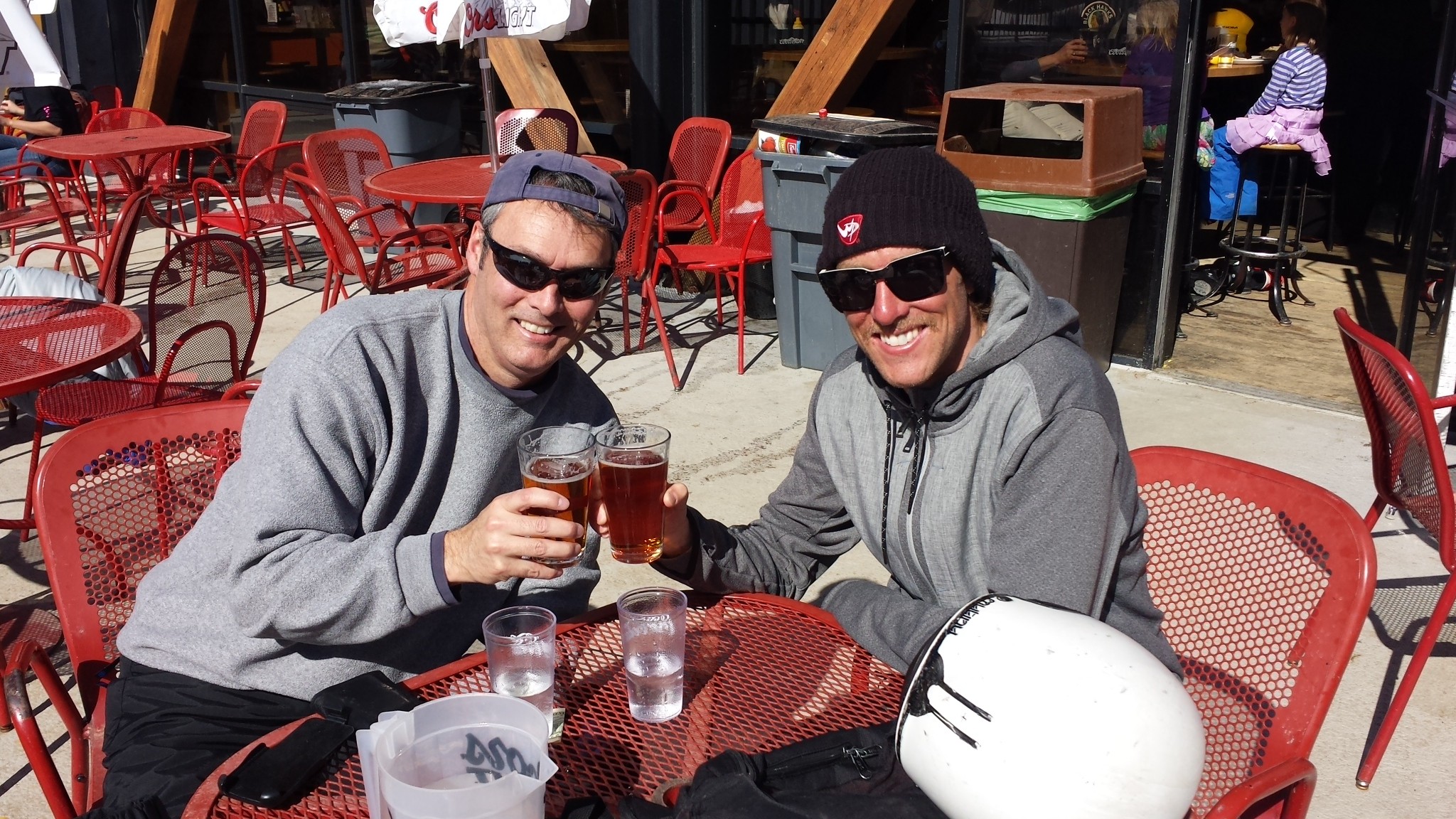 1779917298_0_Lifestyle - Apres Ski.jpg