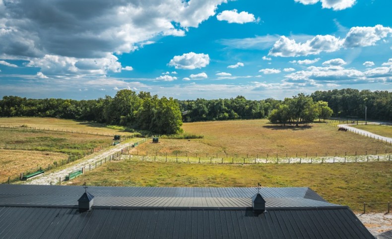 3529 N Rodgers Avenue