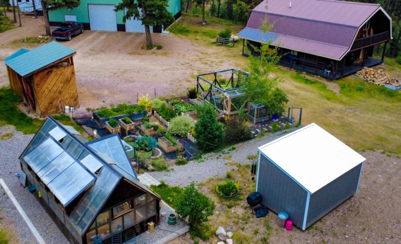 Double Possibilities Home & Lot Border Public Land