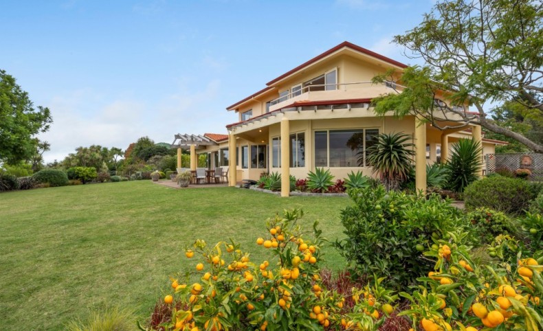 11 Kaimata Road, Bay View