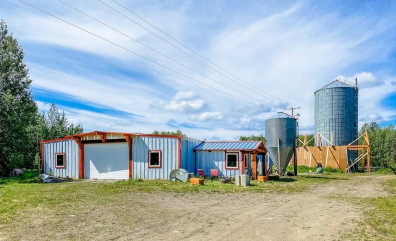 43 Acres of Prime Fishhook Ag Land!
