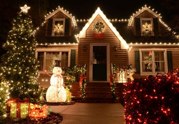 5 Reasons the Holidays are the Best Time to Sell Your Property!