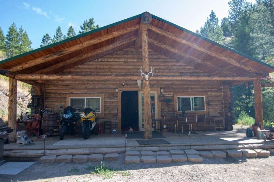listing-5c87d49920ca0-CabinOverlookingthePonds.jpg