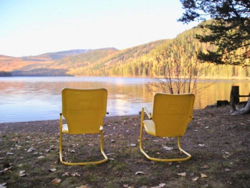 listing-5e18d1f8e473f-235Diamondlakeview.jpg