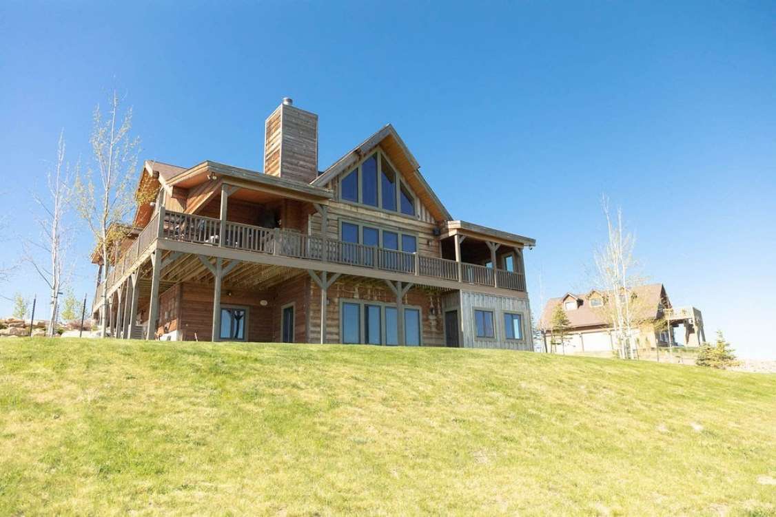 listing-60ae9f0e442cc-0U7A3250.jpg