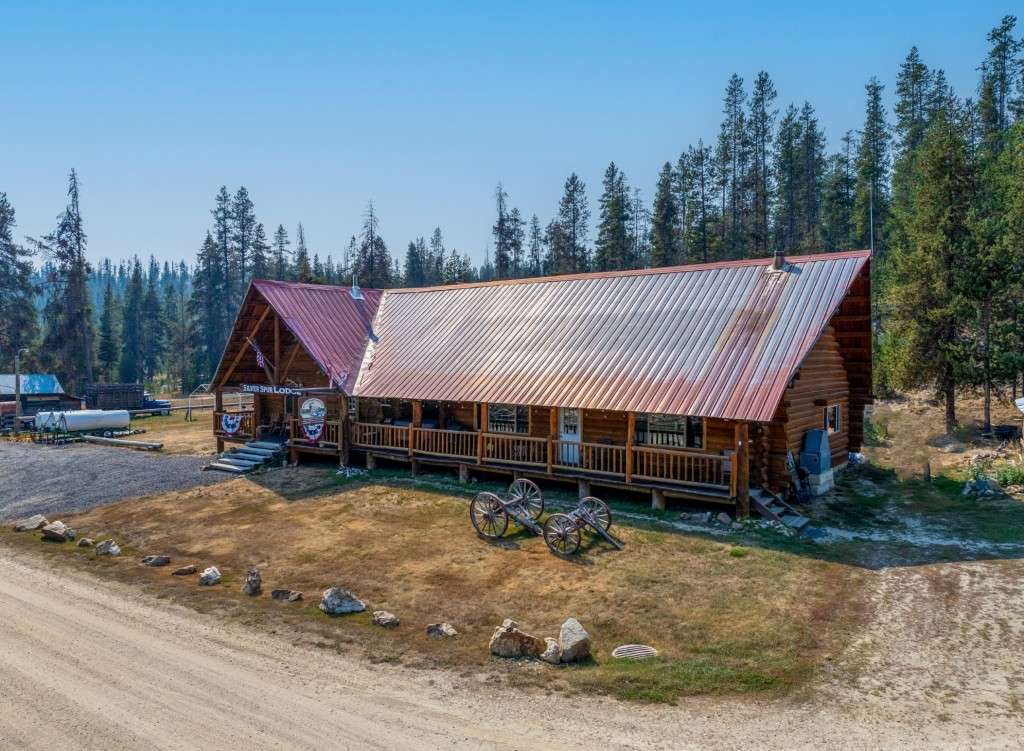 listing-66e8cbb65e23a-SilverSpurLodgeDixie0613.jpg