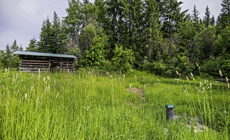 On top of the world acreage