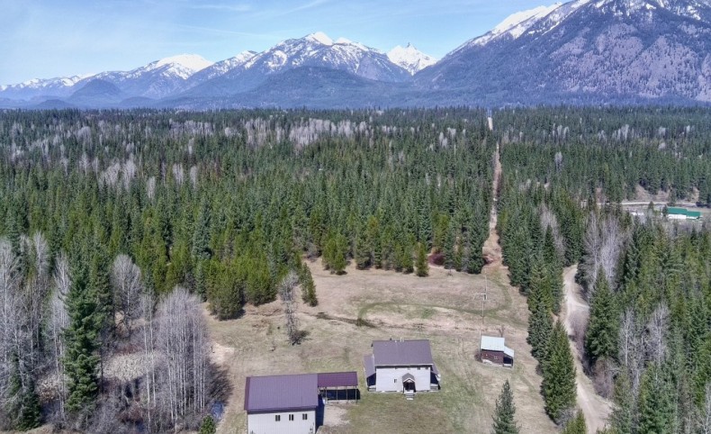 Trails End Homestead