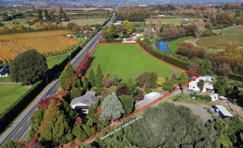 541 Napier Road - Lifestyle of Convenience & Charm