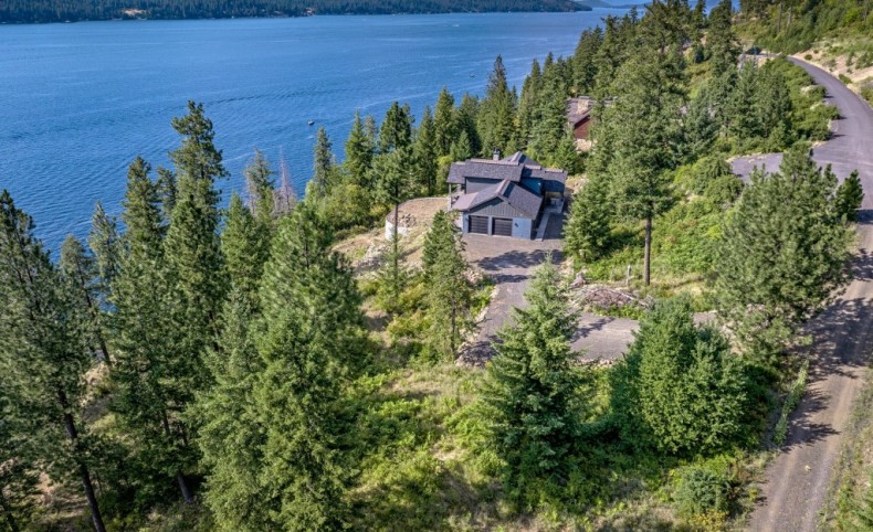 Headlands on the lake