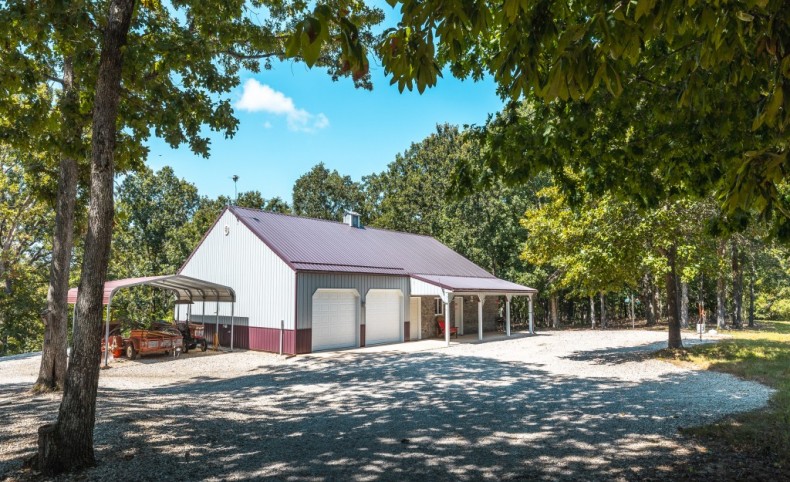 24418 Golden Beach Rd, Eldon, MO