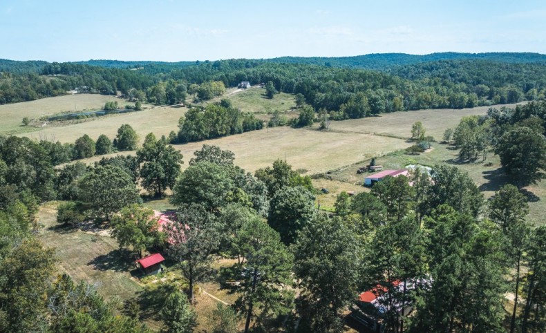 15406 State Route H, Winona, MO